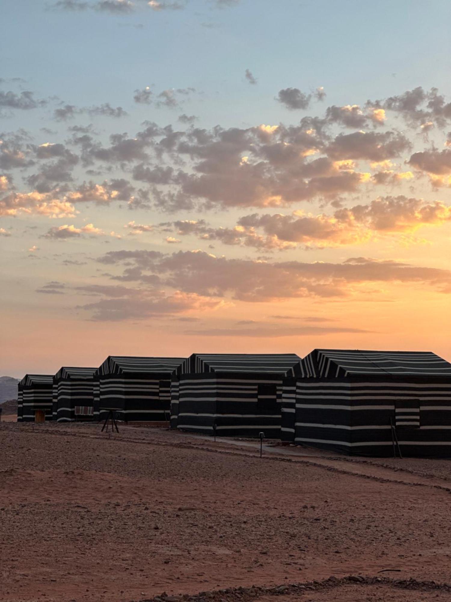 Wadirum Sunset Camp Hotel Wadi Rum Luaran gambar